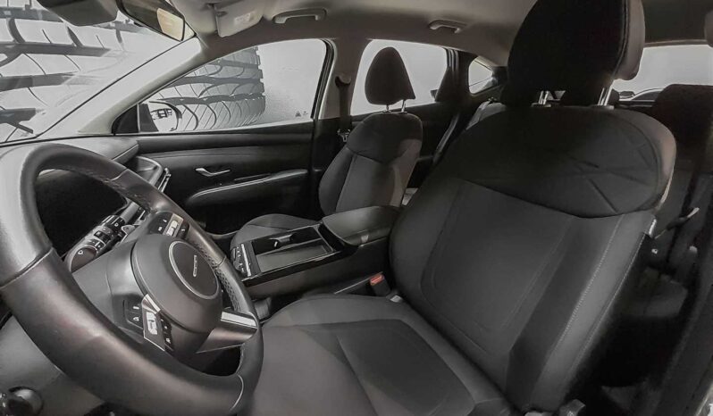 
								Hyundai Tucson full									