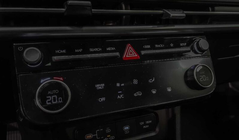 
								Hyundai Tucson full									