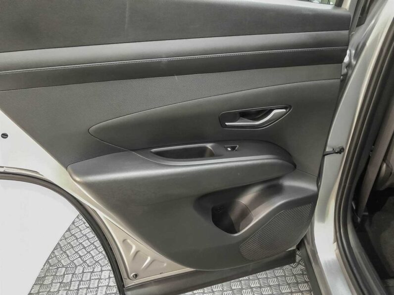 
								Hyundai Tucson full									