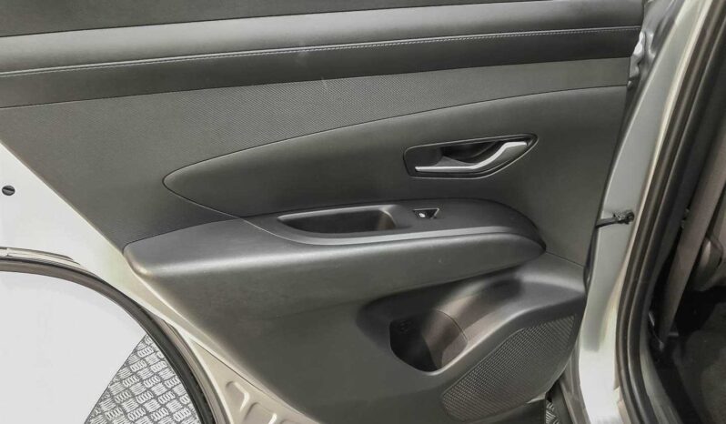 
								Hyundai Tucson full									
