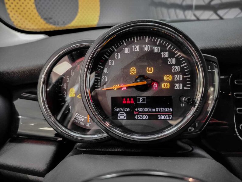 
								Mini Cooper full									