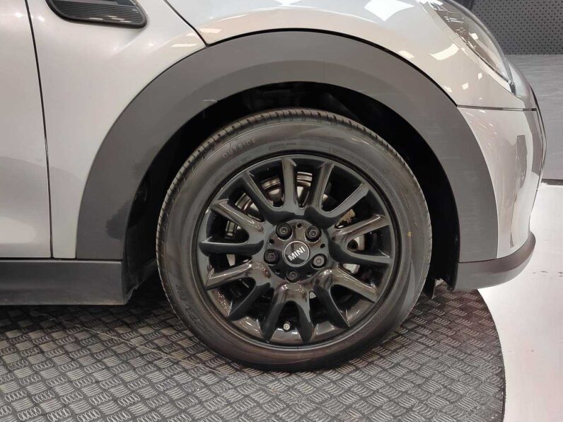
								Mini Cooper full									