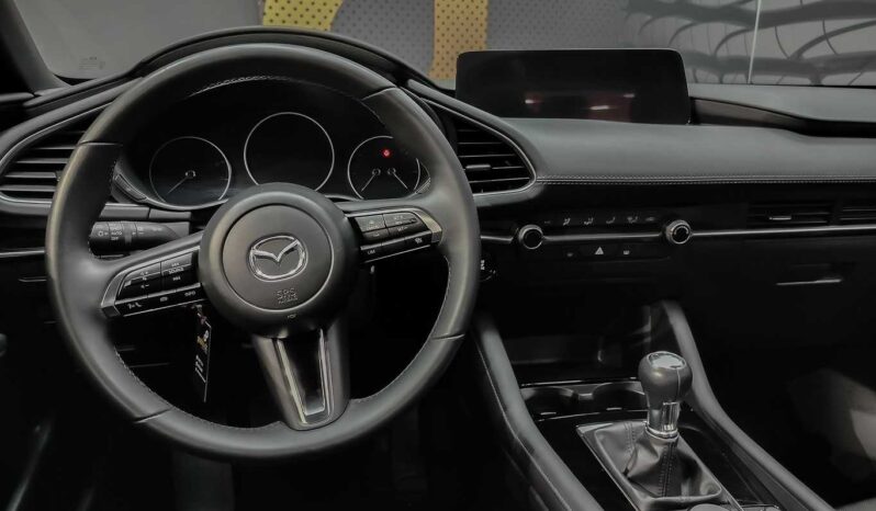 
								Mazda Mazda3 full									