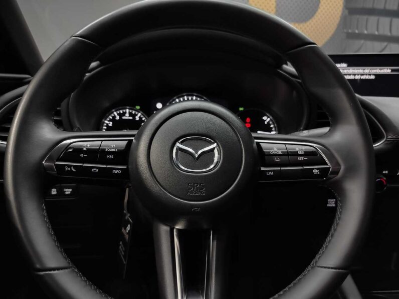 
								Mazda Mazda3 full									