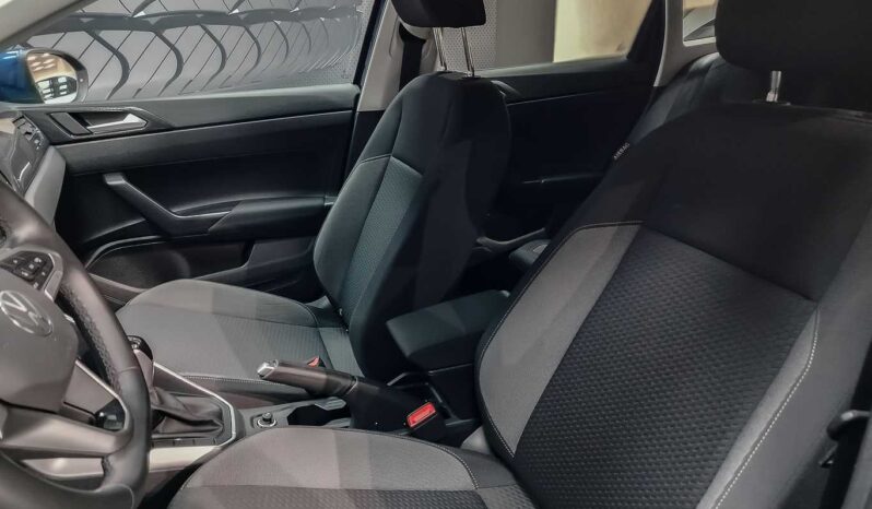 
								Volkswagen Taigo full									