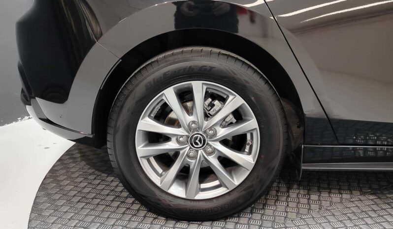 
								Mazda Mazda3 full									