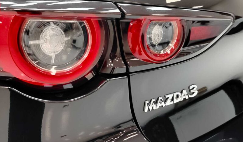 
								Mazda Mazda3 full									