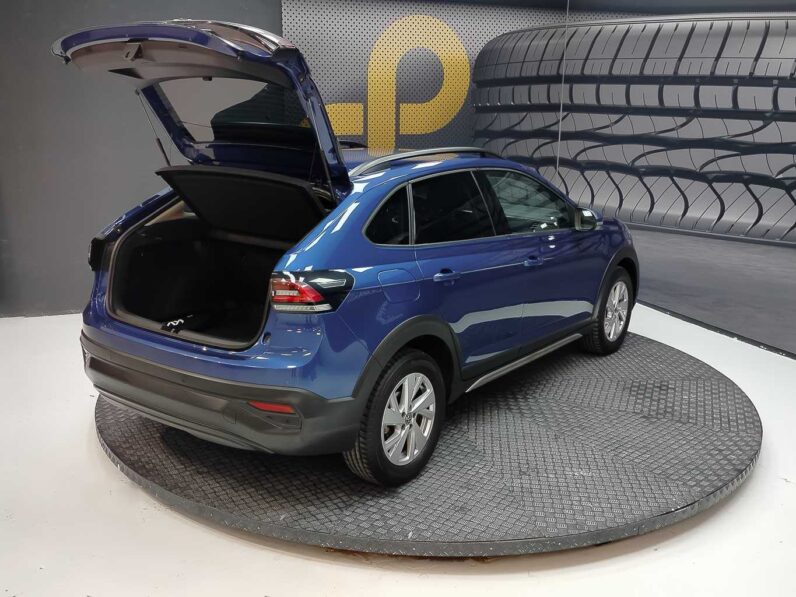
								Volkswagen Taigo full									