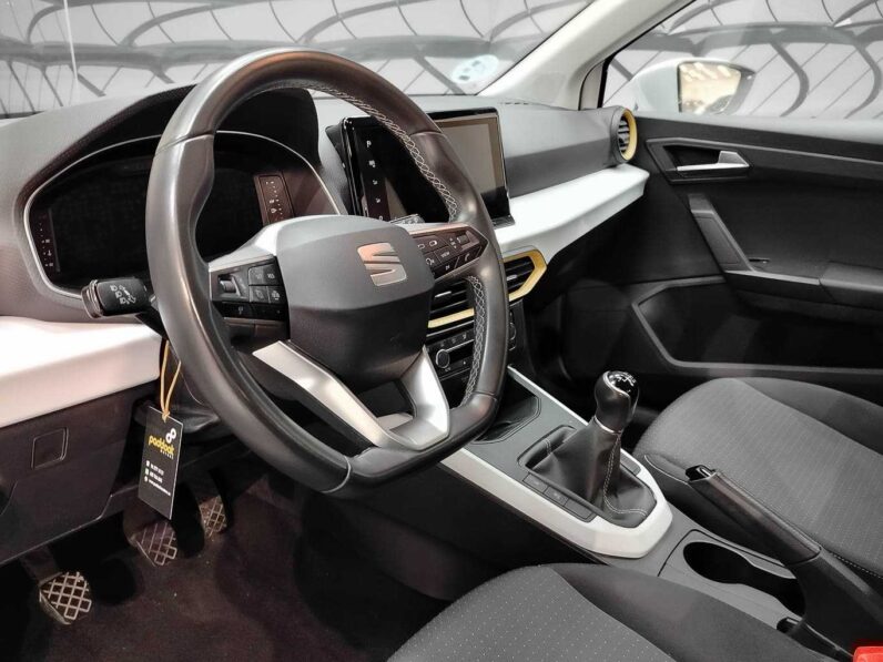 
								SEAT Arona full									