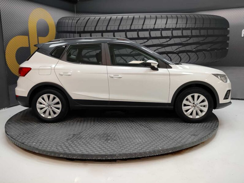 
								SEAT Arona full									
