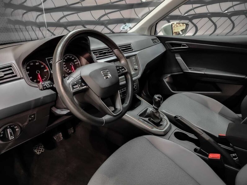 
								SEAT Arona full									