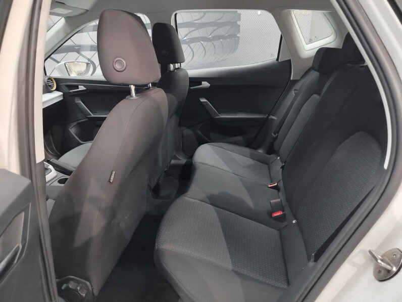 
								SEAT Arona full									