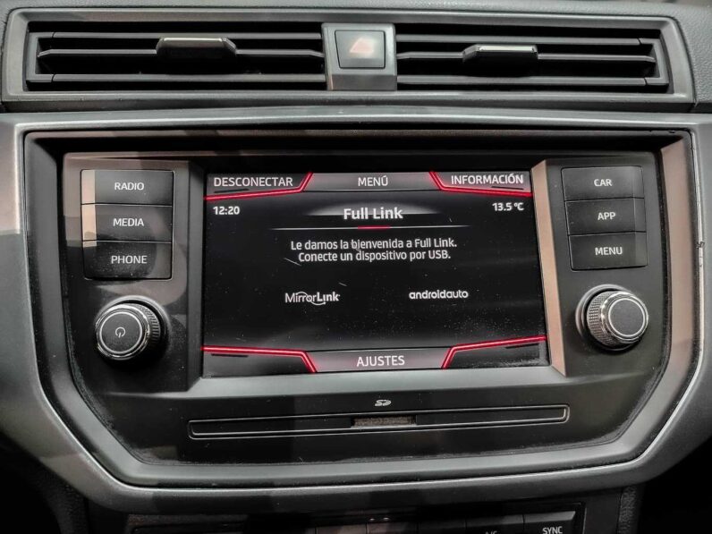 
								SEAT Arona full									