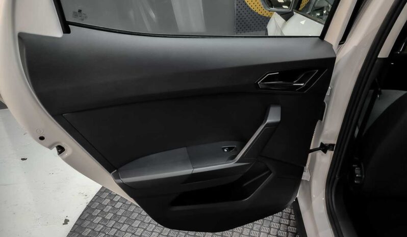 
								SEAT Arona full									