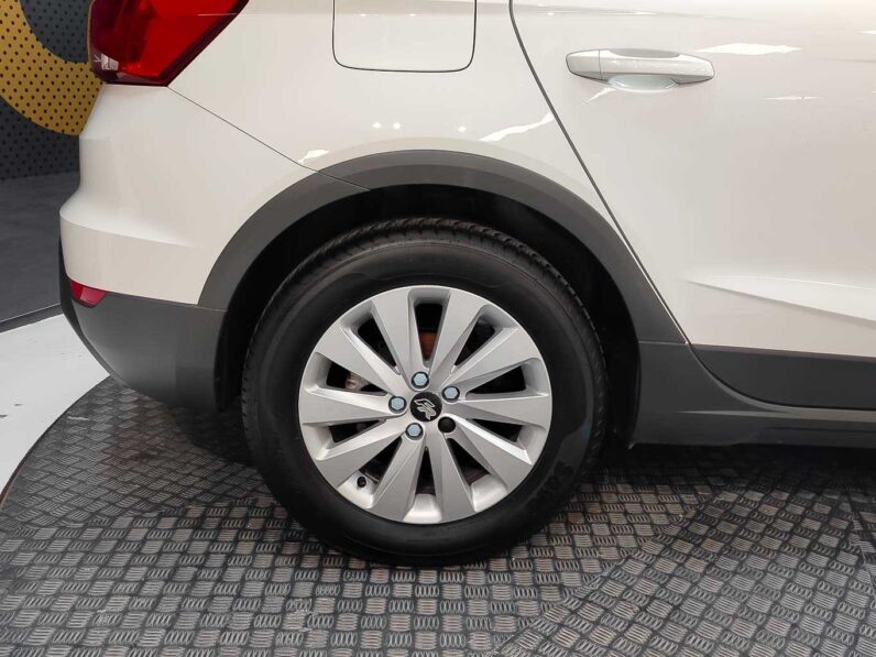 
								SEAT Arona full									