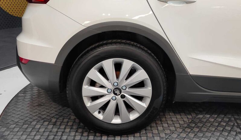 
								SEAT Arona full									