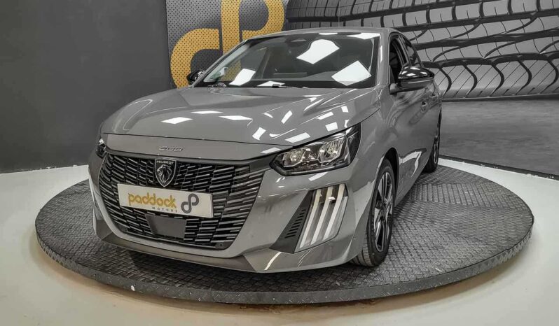 
								Peugeot 208 full									