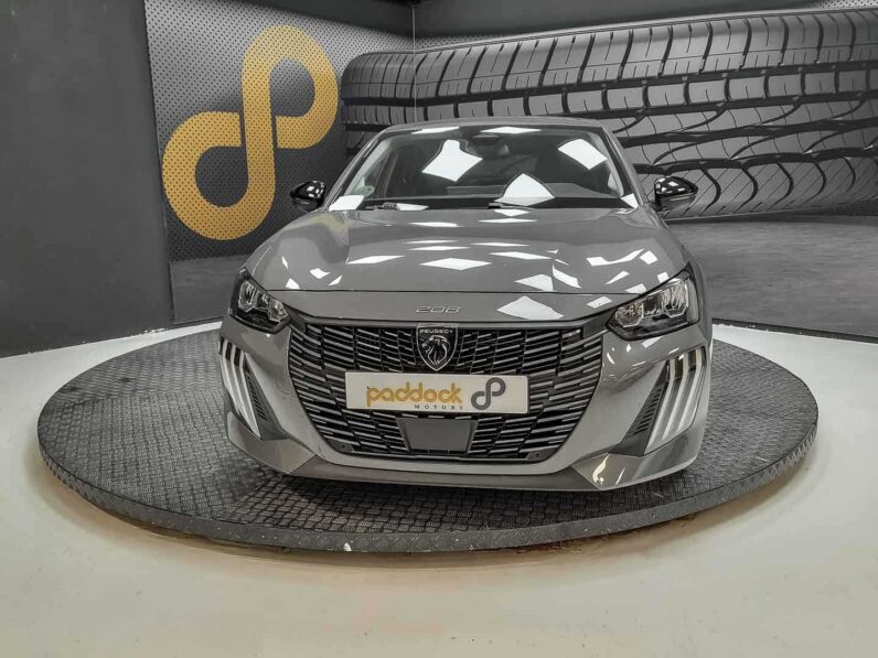 
								Peugeot 208 full									