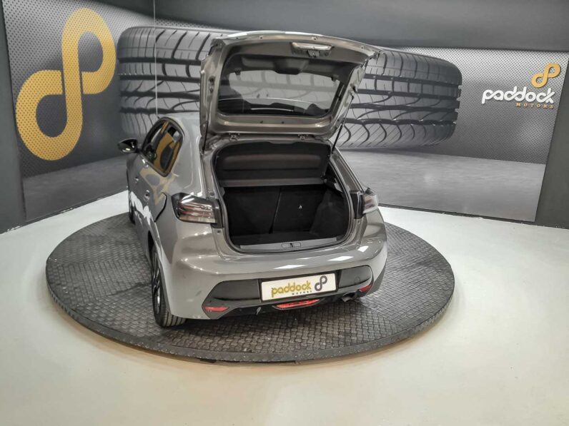 
								Peugeot 208 full									