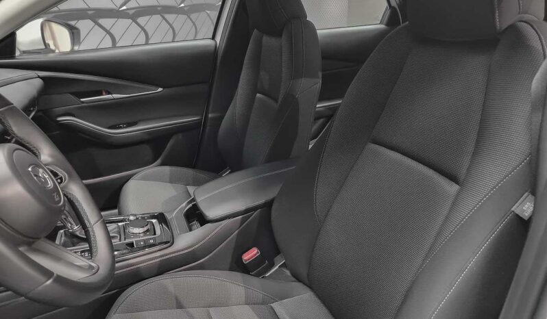 
								Mazda CX-30 full									
