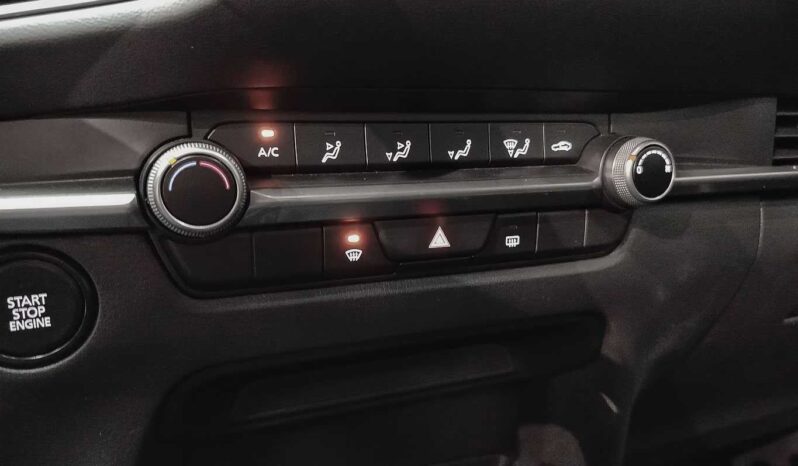 
								Mazda CX-30 full									