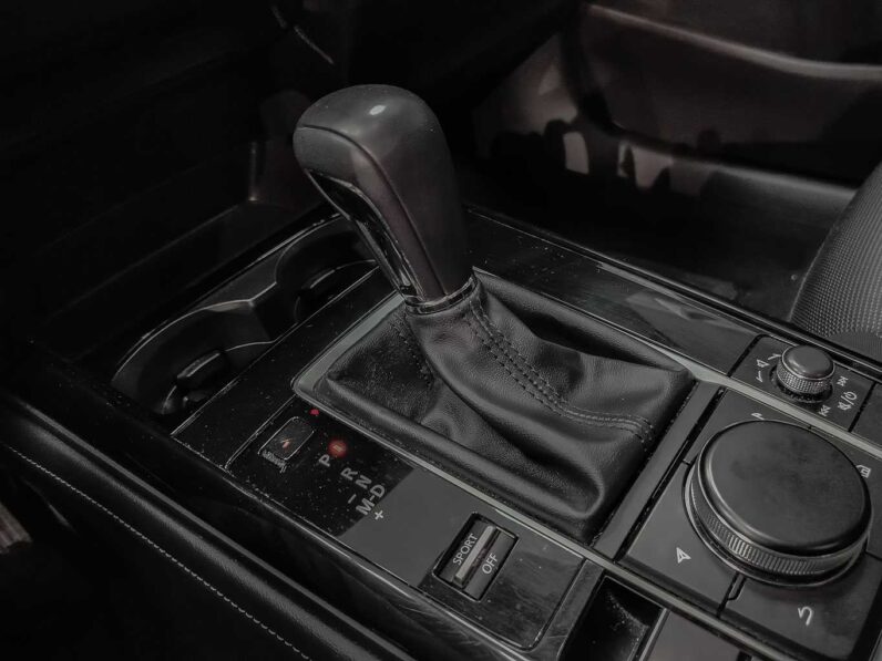 
								Mazda CX-30 full									