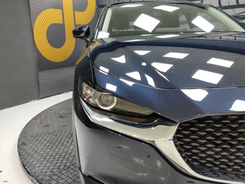 
								Mazda CX-30 full									