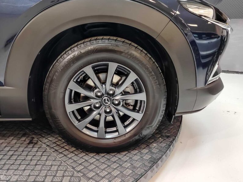 
								Mazda CX-30 full									