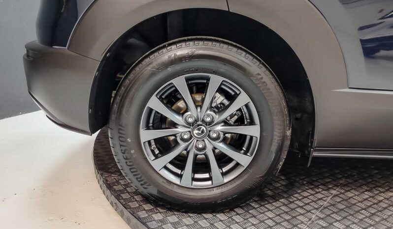 
								Mazda CX-30 full									