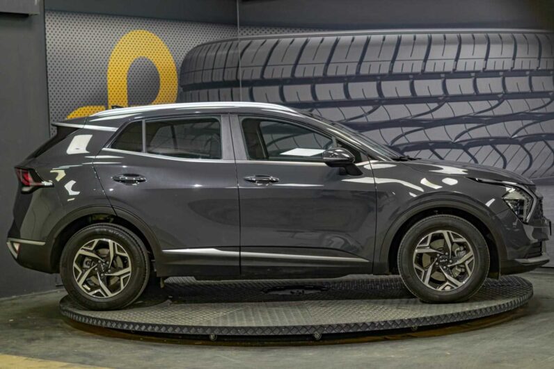 
								Kia Sportage full									