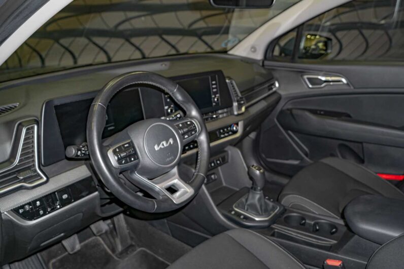 
								Kia Sportage full									