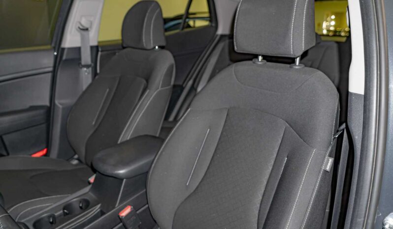 
								Kia Sportage full									