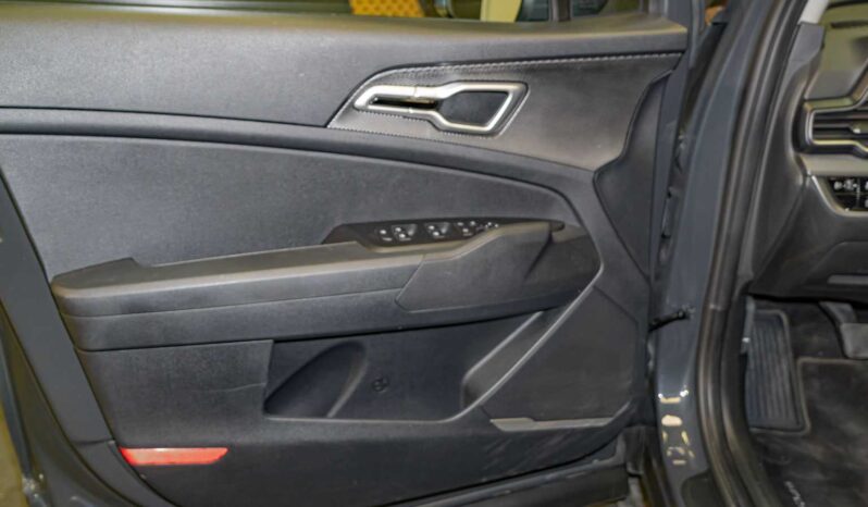 
								Kia Sportage full									