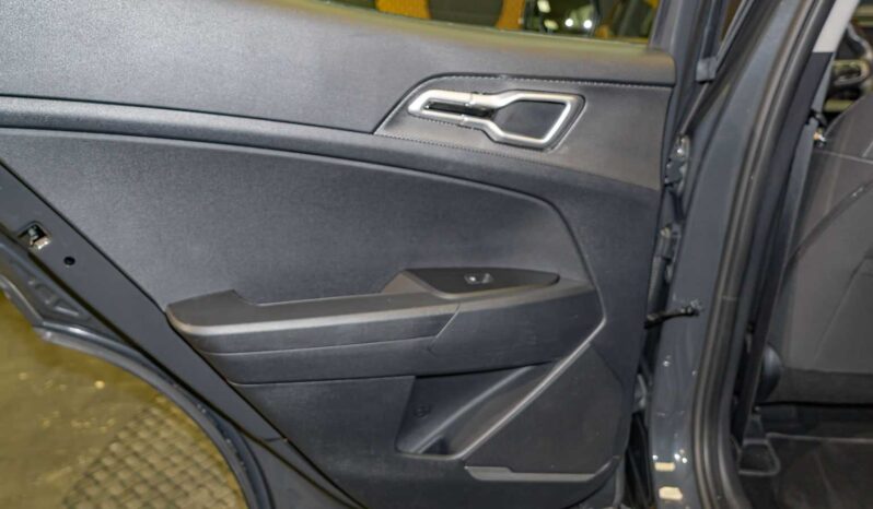 
								Kia Sportage full									