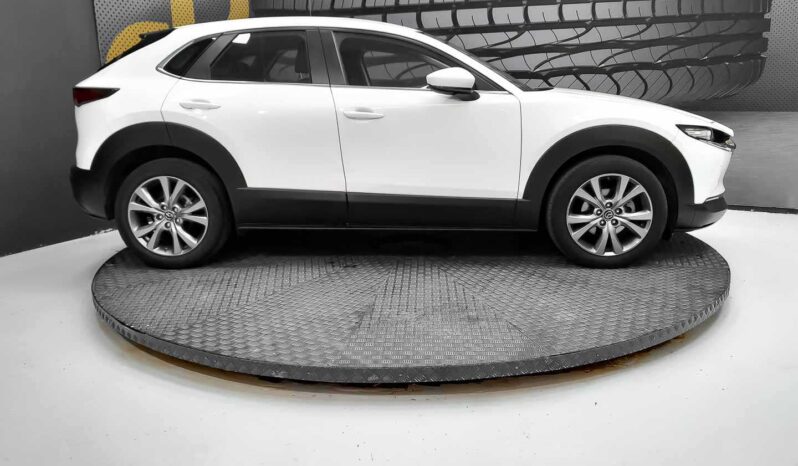 
								Mazda CX-30 full									