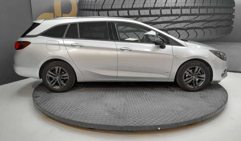 
								OPEL Astra full									