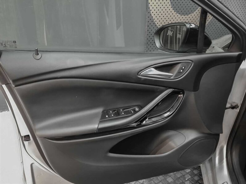 
								OPEL Astra full									