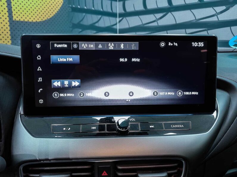 
								Nissan Juke full									