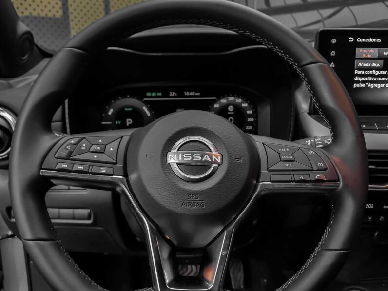
								Nissan Juke full									