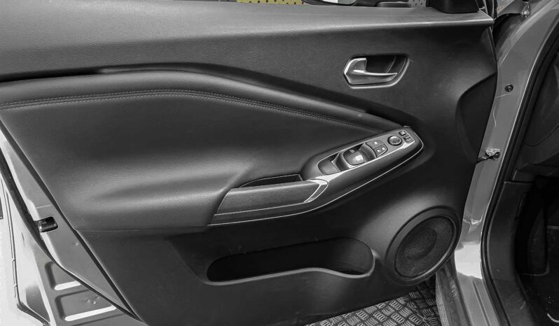 
								Nissan Juke full									