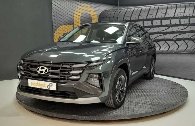 
								Hyundai Tucson full									