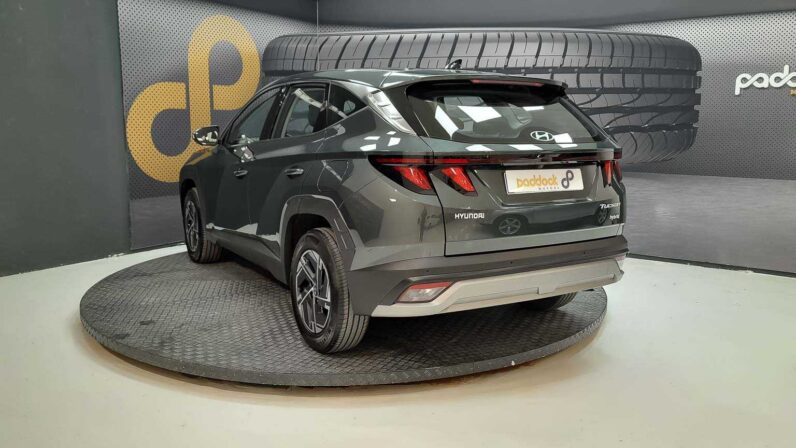 
								Hyundai Tucson full									