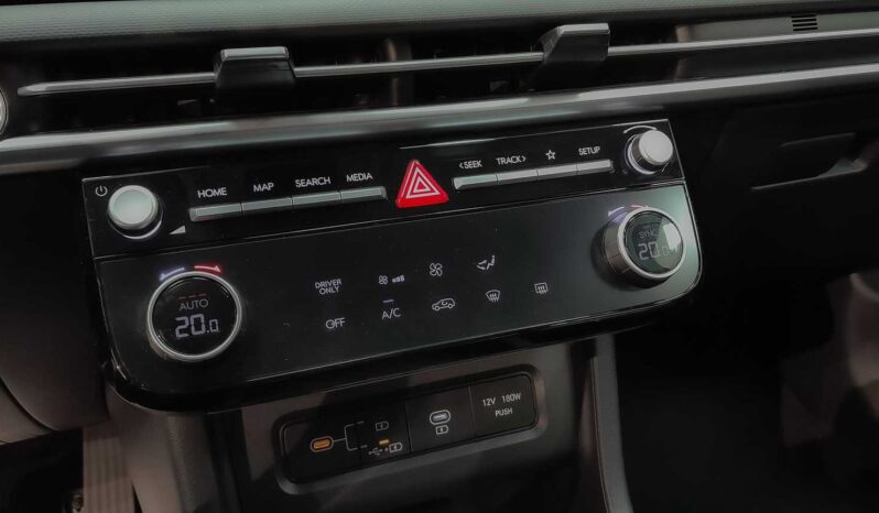 
								Hyundai Tucson full									