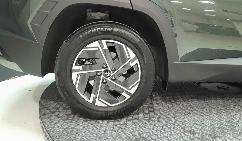
								Hyundai Tucson full									