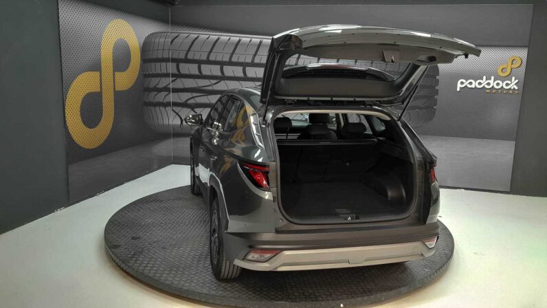 
								Hyundai Tucson full									