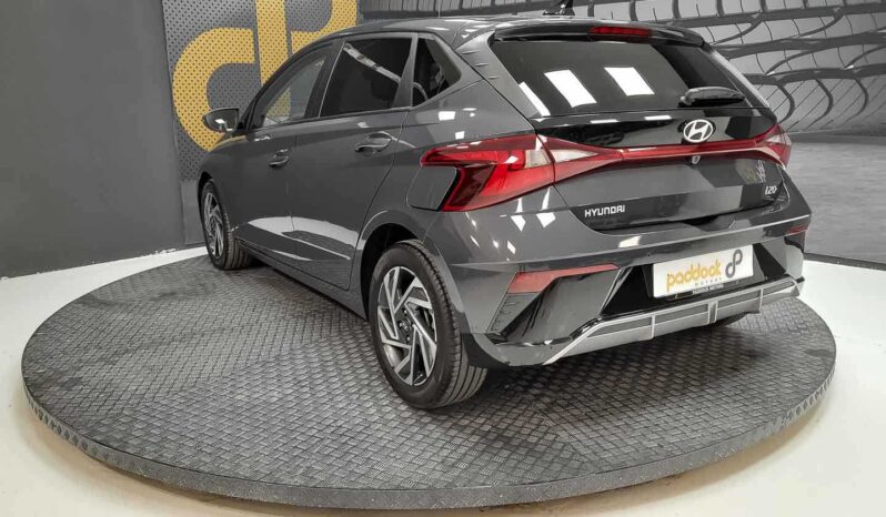 
								Hyundai i20 full									