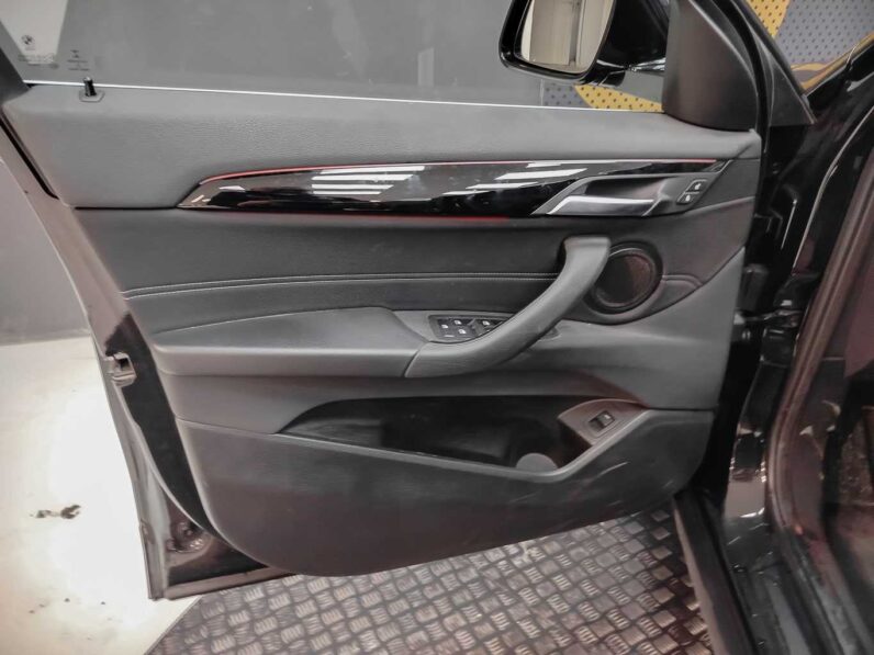 
								BMW X2 full									