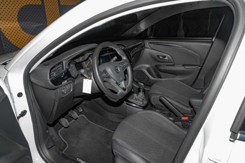 
								OPEL Corsa full									