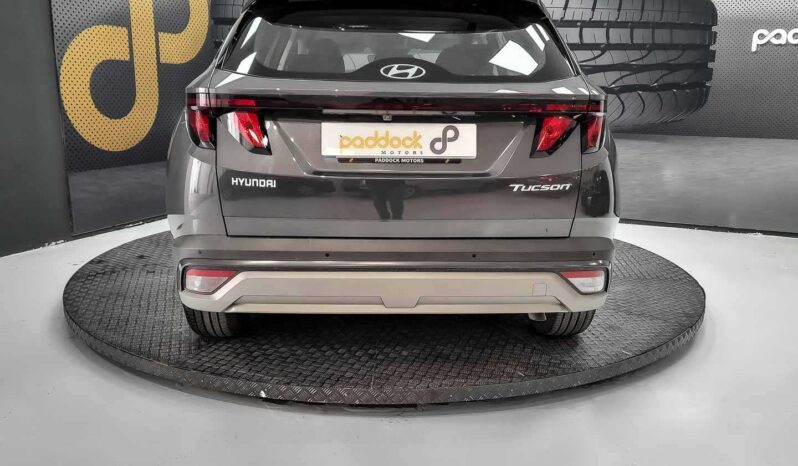 
								Hyundai Tucson full									