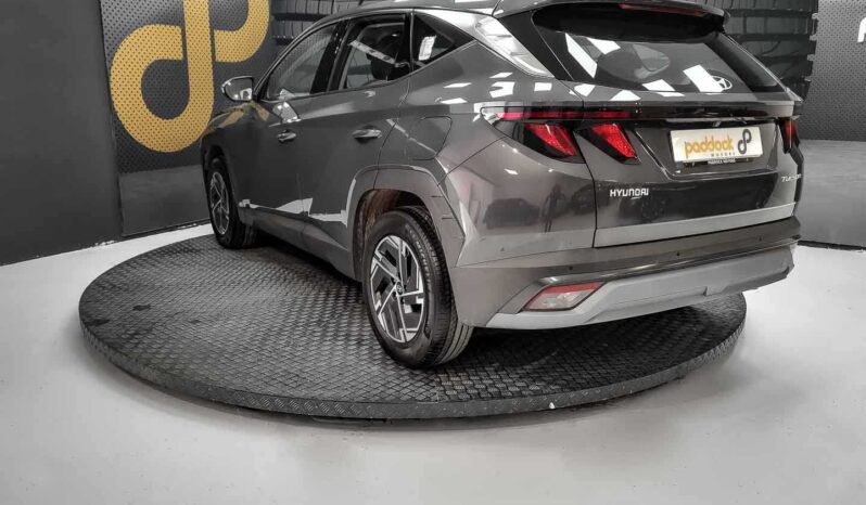
								Hyundai Tucson full									